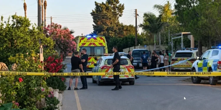 Τραγωδία στην Κύπρο: Νεκρά δύο παιδιά σε κλειδωμένο αυτοκίνητο -Είχαν εγκαύματα, συνελήφθησαν πατέρας και μητριά